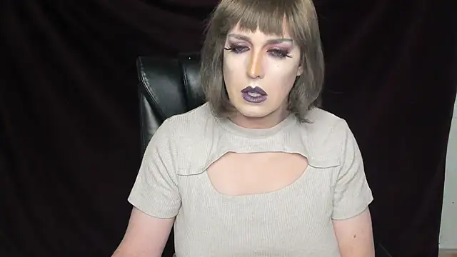 Snapshot of Danielle_tv33 chatting on 02.07.25 Danielle tv33 online show from 02.07.25