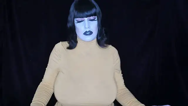 Snapshot of Danielle_tv33 chatting on 11.01.25 Danielle tv33 online show from 11.01.25