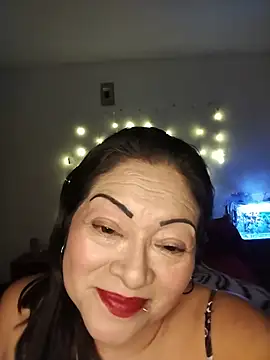 Snapshot of Khatty_Sex chatting on 06.25.26 Khatty Sex online show from 06.25.26