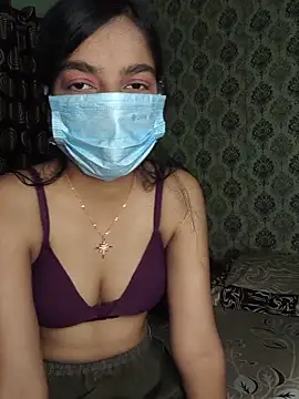 Snapshot of love_kaur chatting on 06.17.26 love kaur online show from 06.17.26