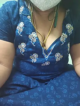 Tamil-kaviya98 online show from 06.18.26