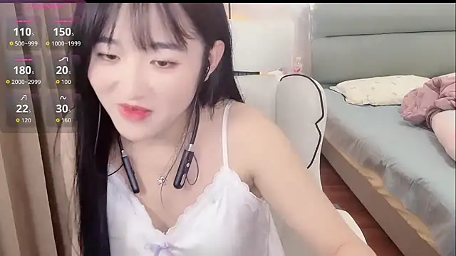 Snapshot of chunchun_2026 chatting on 06.17.26 chunchun 2026 online show from 06.17.26
