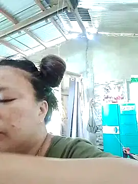 Snapshot of MommyRose28 chatting on 07.27.26 MommyRose28 online show from 07.27.26