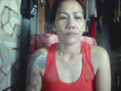 Snapshot of pinayheartaker chatting on 05.31.26 pinayheartaker online show from 05.31.26