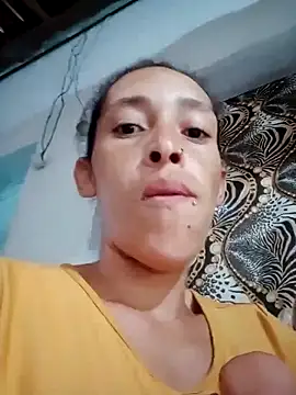 Snapshot of Lauramendes10 chatting on 05.30.26 Lauramendes10 online show from 05.30.26