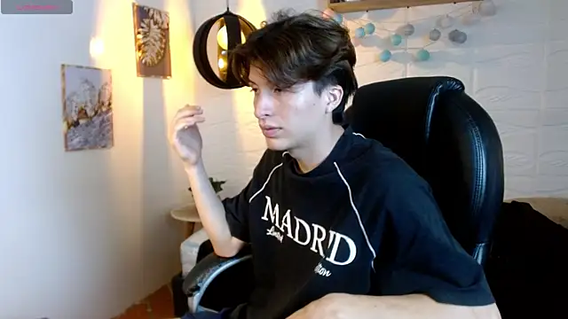 Snapshot of Marcoviolet chatting on 06.15.26 Marcoviolet online show from 06.15.26