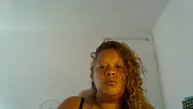 Snapshot of DOMINATRICESANDRA chatting on 06.01.26 DOMINATRICESANDRA online show from 06.01.26