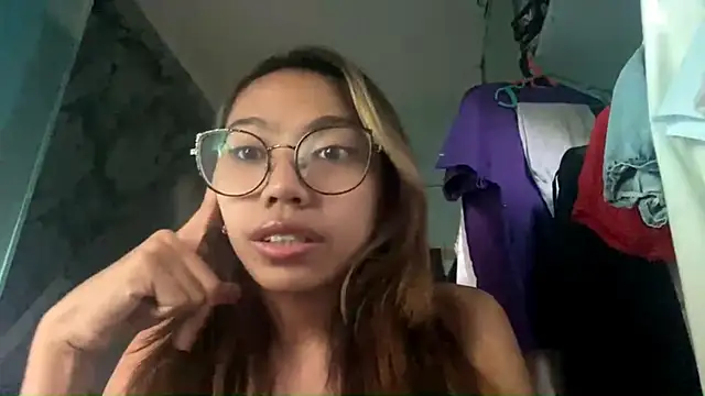 Snapshot of Elarisserose chatting on 06.09.26 Elarisserose online show from 06.09.26