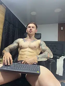 Snapshot of paulthompson_ chatting on 07.19.26 paulthompson online show from 07.19.26