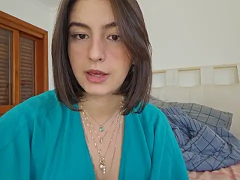 Snapshot of Juh_castro chatting on 06.19.26 Juh castro online show from 06.19.26