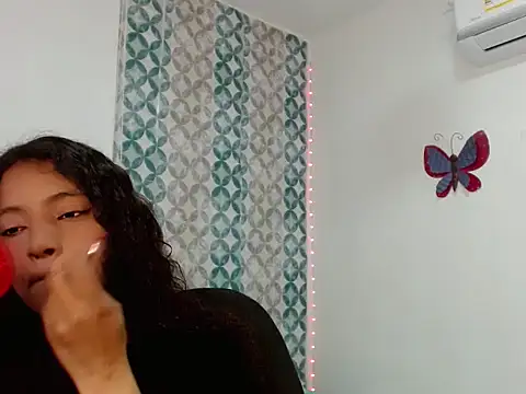 Snapshot of Isabellacarson chatting on 06.06.26 Isabellacarson online show from 06.06.26
