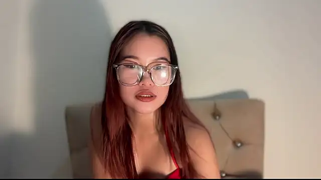 Snapshot of elonarae chatting on 06.23.26 elonarae online show from 06.23.26