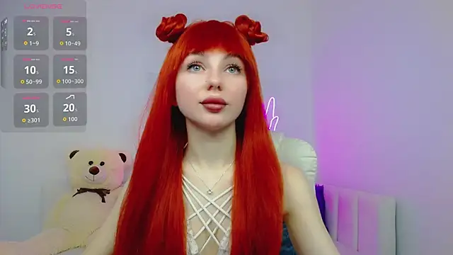 Snapshot of ArielDreamm chatting on 06.14.26 ArielDreamm online show from 06.14.26