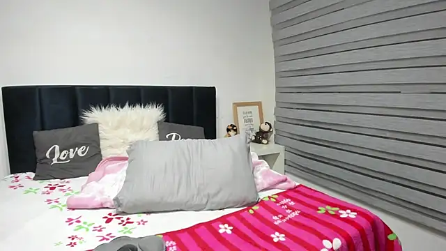 Snapshot of Bianca_seduction chatting on 07.17.26 Bianca seduction online show from 07.17.26