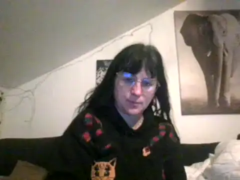 Snapshot of sexujuly88 chatting on 01.07.25 sexujuly88 online show from 01.07.25