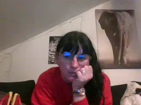 Snapshot of sexujuly88 chatting on 01.08.25 sexujuly88 online show from 01.08.25