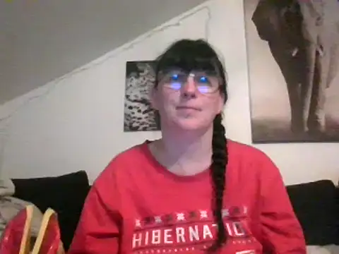 Snapshot of sexujuly88 chatting on 03.06.25 sexujuly88 online show from 03.06.25