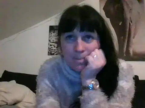 Snapshot of sexujuly88 chatting on 03.18.25 sexujuly88 online show from 03.18.25