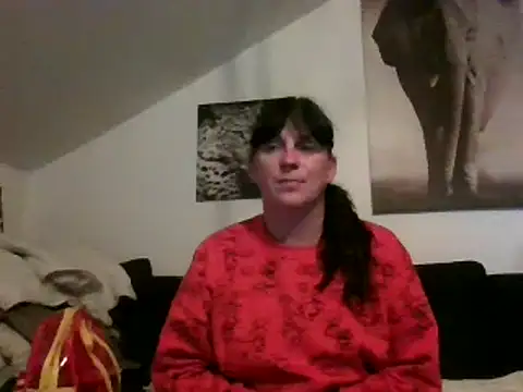 Snapshot of sexujuly88 chatting on 09.21.25 sexujuly88 online show from 09.21.25