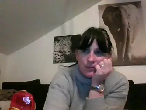 Snapshot of sexujuly88 chatting on 09.26.25 sexujuly88 online show from 09.26.25