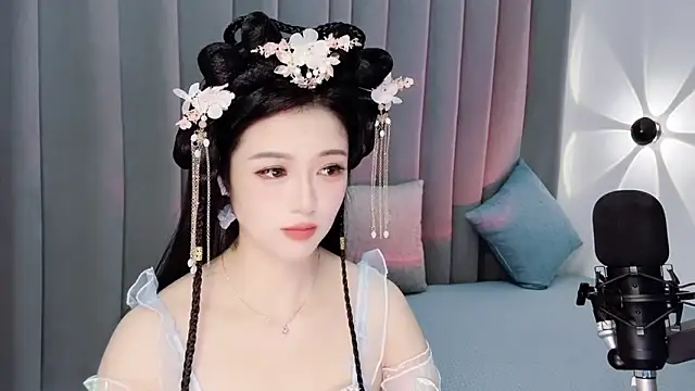 Snapshot of Momo-Wow chatting on 06.12.26 Momo-Wow online show from 06.12.26