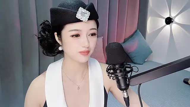 Snapshot of Momo-Wow chatting on 07.07.26 Momo-Wow online show from 07.07.26