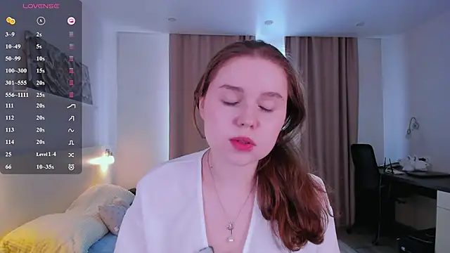 Snapshot of Teasemelisa chatting on 06.27.26 Teasemelisa online show from 06.27.26