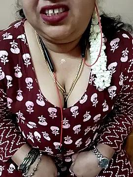 Snapshot of silky_rose29 chatting on 06.12.26 silky rose29 online show from 06.12.26