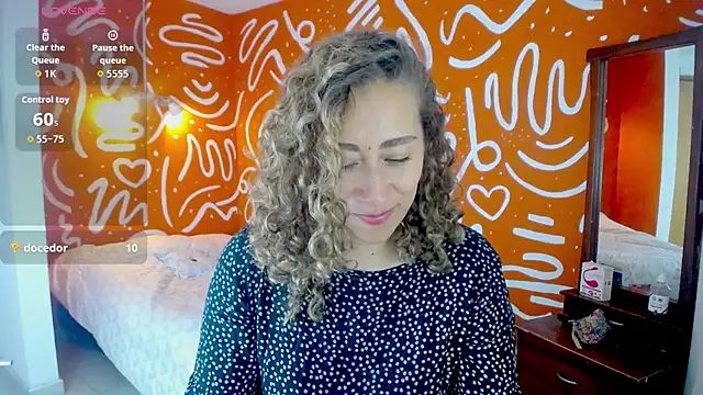 Snapshot of afrodita_marin chatting on 06.22.26 afrodita marin online show from 06.22.26