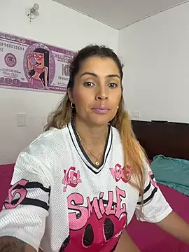 Snapshot of Ariza_a chatting on 07.24.26 Ariza a online show from 07.24.26