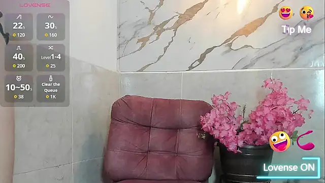 Snapshot of Sahaara chatting on 06.04.26 Sahaara online show from 06.04.26