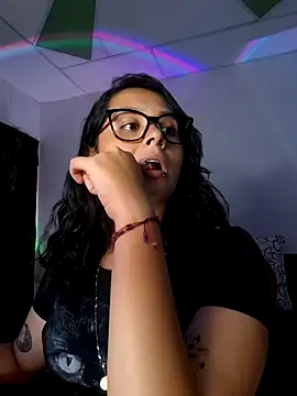 Snapshot of Miss_kittyX chatting on 06.30.26 Miss kittyX online show from 06.30.26