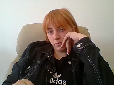 EmilyCharmant online show from 06.04.26