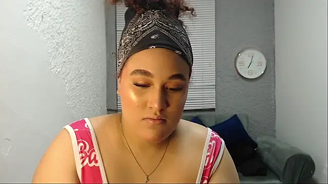 Snapshot of leilasosexy chatting on 06.08.26 leilasosexy online show from 06.08.26