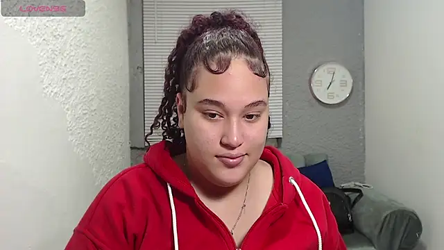 Snapshot of leilasosexy chatting on 06.22.26 leilasosexy online show from 06.22.26