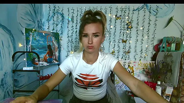 Snapshot of magic_life chatting on 07.18.26 magic life online show from 07.18.26
