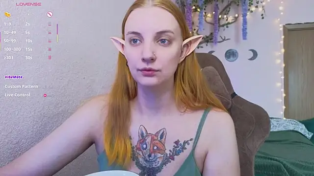Snapshot of Elfie_Agatha chatting on 07.05.26 Elfie Agatha online show from 07.05.26