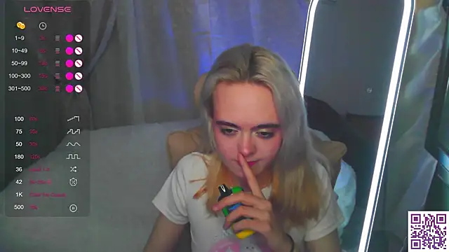 Snapshot of Oxcy_Secret chatting on 07.10.26 Oxcy Secret online show from 07.10.26
