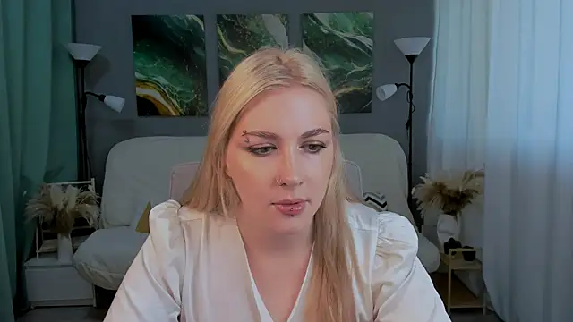 Snapshot of AmaliaWinslet chatting on 06.19.26 AmaliaWinslet online show from 06.19.26