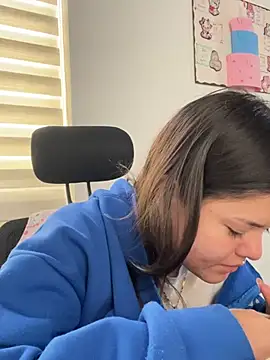 Snapshot of Camila_Duarte_2 chatting on 06.18.26 Camila Duarte 2 online show from 06.18.26