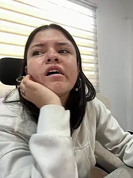 Snapshot of Camila_Duarte_2 chatting on 06.22.26 Camila Duarte 2 online show from 06.22.26