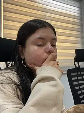 Snapshot of Camila_Duarte_2 chatting on 07.02.26 Camila Duarte 2 online show from 07.02.26