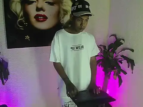 Alexi hot23 online show from 06.17.26