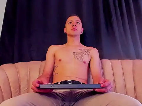 Tayler millers  online show from 06.18.26