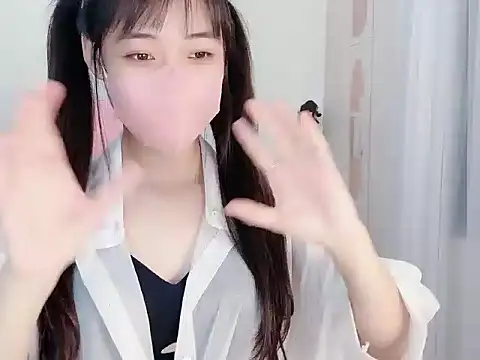 BUNNIIE MIE online show from 06.12.26
