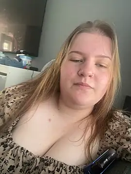 Curvy Vanilla online show from 06.23.26