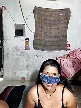 Snapshot of saritabhabixxx chatting on 06.16.26 saritabhabixxx online show from 06.16.26