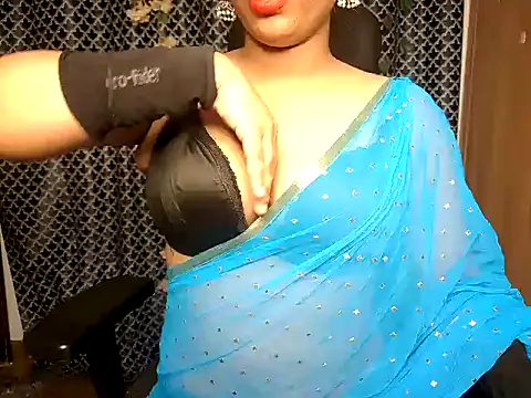 Snapshot of Sexydiya9 chatting on 07.22.26 Sexydiya9 online show from 07.22.26
