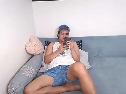 yourmikexxx online show from 07.18.26