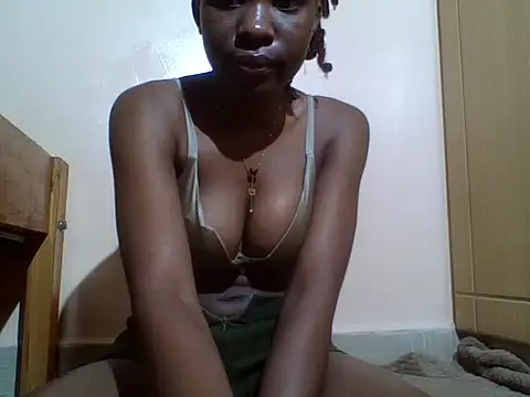 Snapshot of EbonyJuly chatting on 06.23.26 EbonyJuly online show from 06.23.26